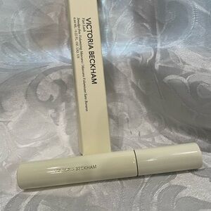 Victoria Beckham Black Volumizing Mascara New